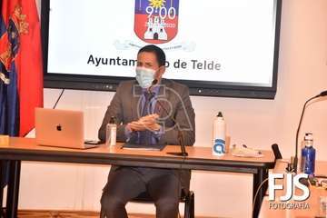 Telde insta al Gobierno canario y al Estado a adoptar medidas para frenar la crisis inmigratoria/TA y Francisco Javier Santana.